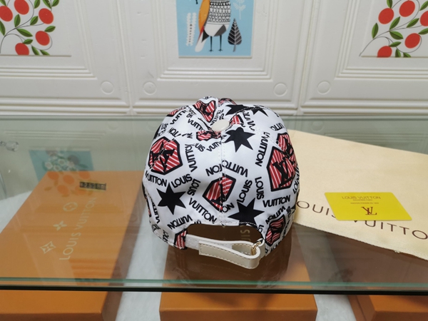 ブランド帽子側面デザイン